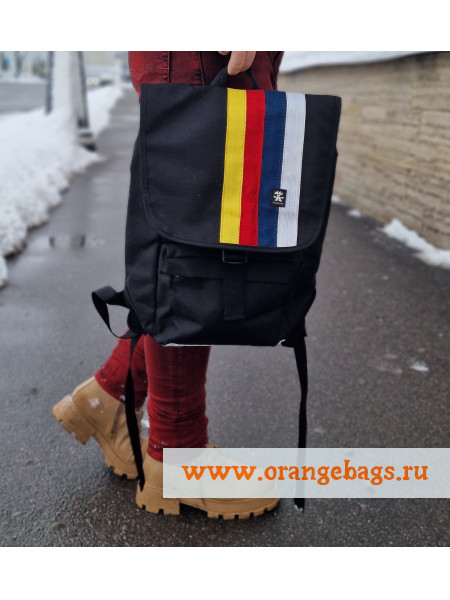    Crumpler Female flasher  