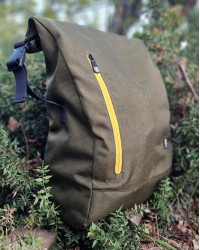   ""<br / >Crumpler Track Jack Day